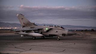 פגיעה איראנית ראשונה במדינה אירופית: ירי הטילים, הנזק מכטב"ם - והקשר ל"כנף ציון"