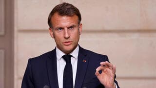 מקרון: "ארה"ב וישראל פעלו מחוץ לחוק הבינ"ל. פלישה ללבנון תהיה טעות"