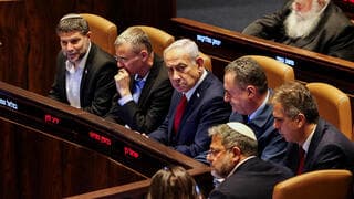 בחסות המלחמה: היתכנות העברת התקציב - והוויתורים של סמוטריץ' והחרדים