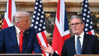 מעמיק הקרע בין טראמפ לראש ממשלת בריטניה: "קיר סטרמר הוא לוזר"