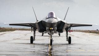 מפקד בסיס נבטים: "יש פטיש מעל איראן עם מאות טונות של חימוש בכל רגע"