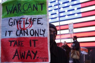 טראמפ תחת מתקפה בארה"ב: "העם לא רוצה במלחמה הזו"