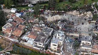 "אי אפשר לזוז": ההרס, העיכוב והחילוץ | יומן האירועים באסון בית שמש